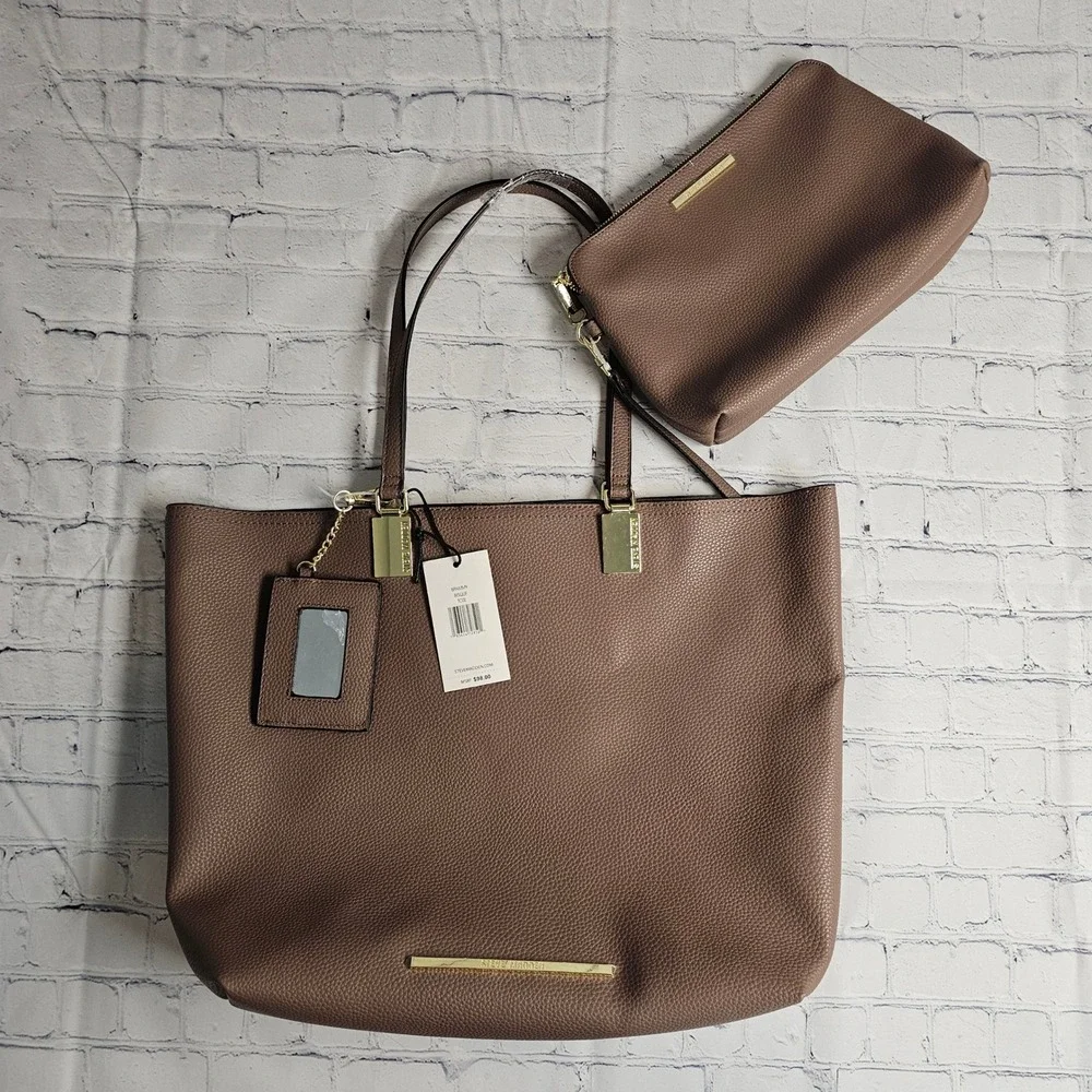 Steve Madden BPAMMY Bisque Pebbled Tote Bag with Pouch and Mirror Charm NEW